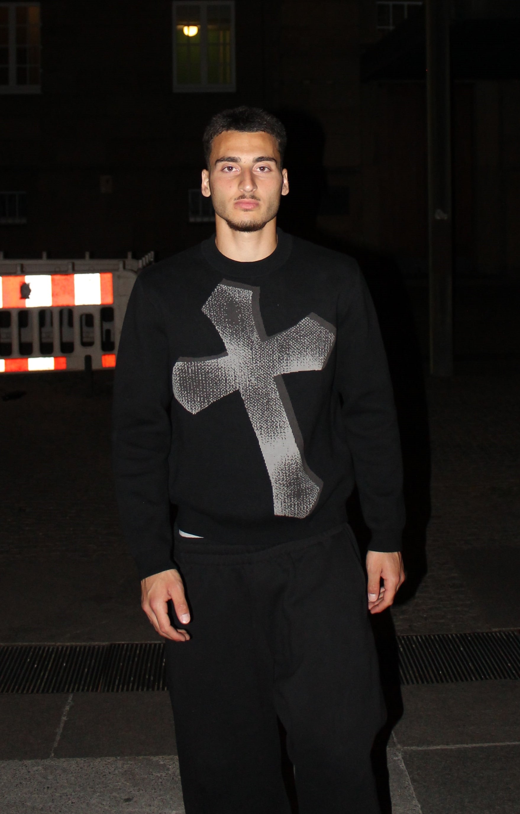 Holy Knit Sweater - Deus Amor
